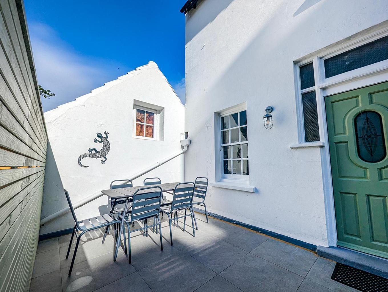 Marine Cottage - Parking - By Brighton Holiday Lets 외부 사진